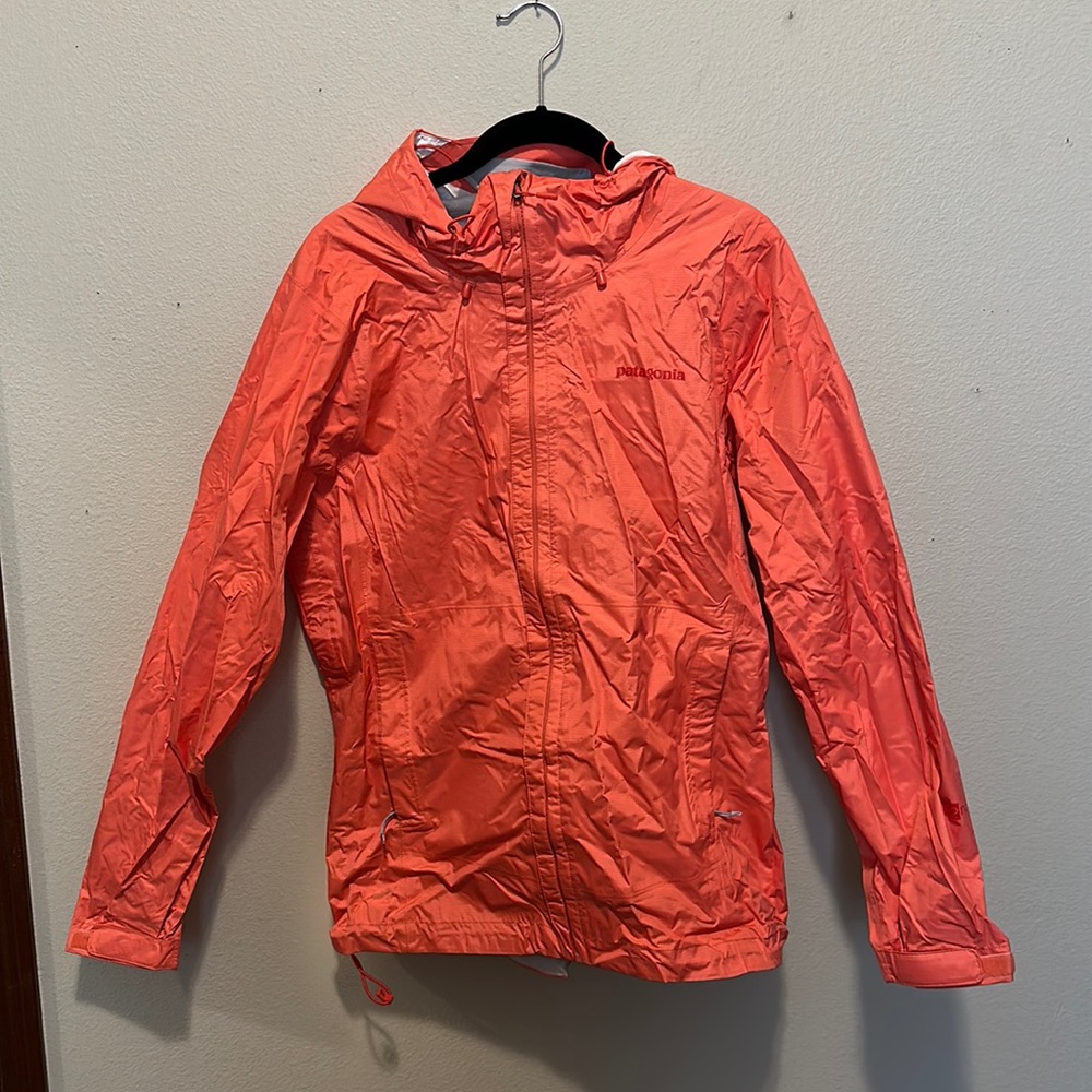 Awesome colored Patagonia hooded raincoat